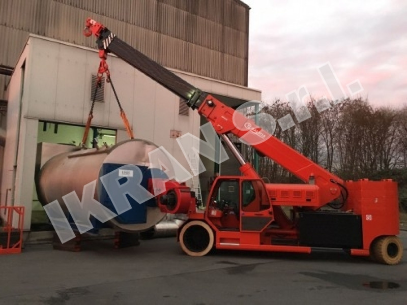 Galizia GF 600 - Autódaru: 5 kép. Galizia GF 600 - Autódaru: 5 kép.