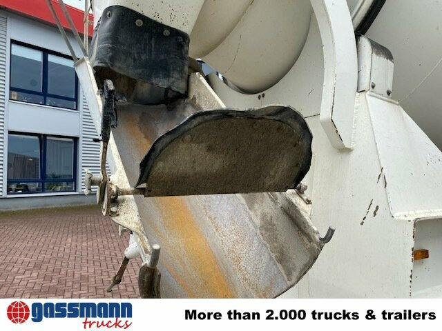 10/5/F/ZA-1800 KARRENA Betonmischer ca. 10m³, - Betonkeverő félpótkocsi: 3 kép. 10/5/F/ZA-1800 KARRENA Betonmischer ca. 10m³, - Betonkeverő félpótkocsi: 3 kép.