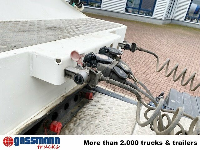 10/5/F/ZA-1800 KARRENA Betonmischer ca. 10m³, - Betonkeverő félpótkocsi: 4 kép. 10/5/F/ZA-1800 KARRENA Betonmischer ca. 10m³, - Betonkeverő félpótkocsi: 4 kép.