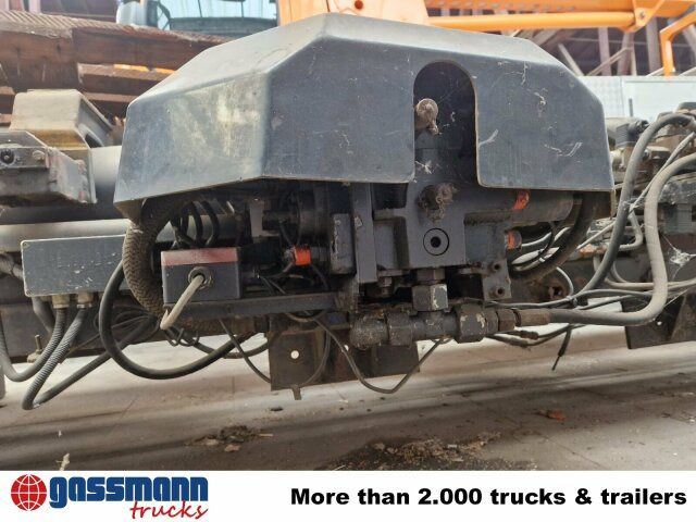 AR 202 - Emelőhorgos/ Konténerszállító rendszer: 2 kép. AR 202 - Emelőhorgos/ Konténerszállító rendszer: 2 kép.