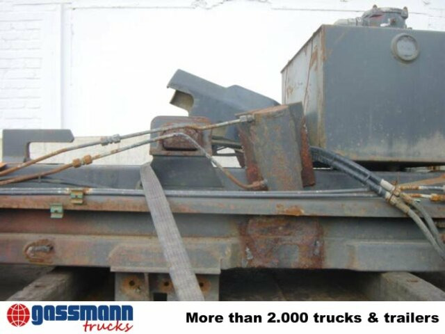 AR 202 - Emelőhorgos/ Konténerszállító rendszer: 5 kép. AR 202 - Emelőhorgos/ Konténerszállító rendszer: 5 kép.