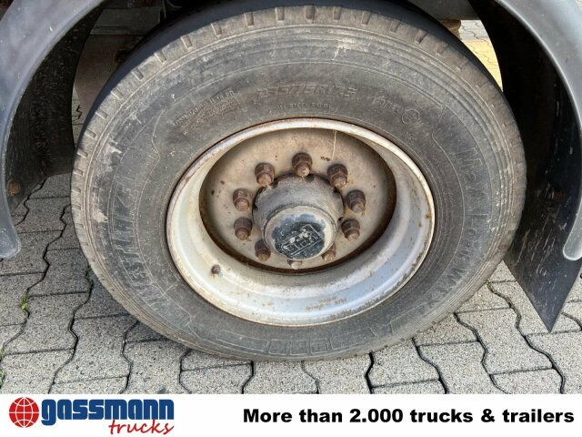 Ackermann PS-F 5.3/13.5 EZG SPS, Edscha-Verdeck, Lenkachse - Platós félpótkocsi: 3 kép. Ackermann PS-F 5.3/13.5 EZG SPS, Edscha-Verdeck, Lenkachse - Platós félpótkocsi: 3 kép.