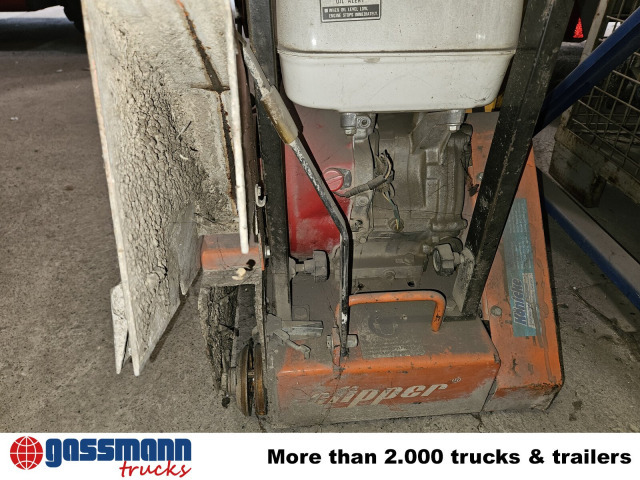 C 85 - Építőipari berendezések: 2 kép. C 85 - Építőipari berendezések: 2 kép.