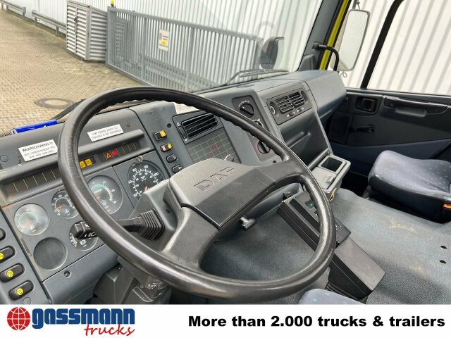 DAF 65.210 4x4 - Horgos rakodó teherautó: 4 kép. DAF 65.210 4x4 - Horgos rakodó teherautó: 4 kép.