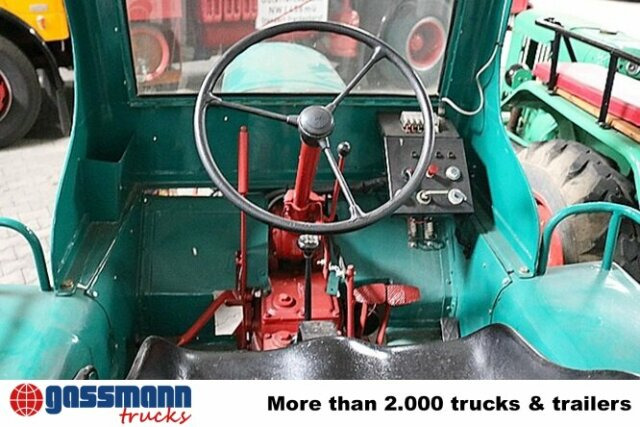 FAHR - Traktor: 4 kép. FAHR - Traktor: 4 kép.