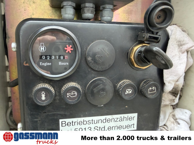 Faehndrich AG TKS-Z13 Asphaltkocher - Bitumenszóró: 2 kép. Faehndrich AG TKS-Z13 Asphaltkocher - Bitumenszóró: 2 kép.