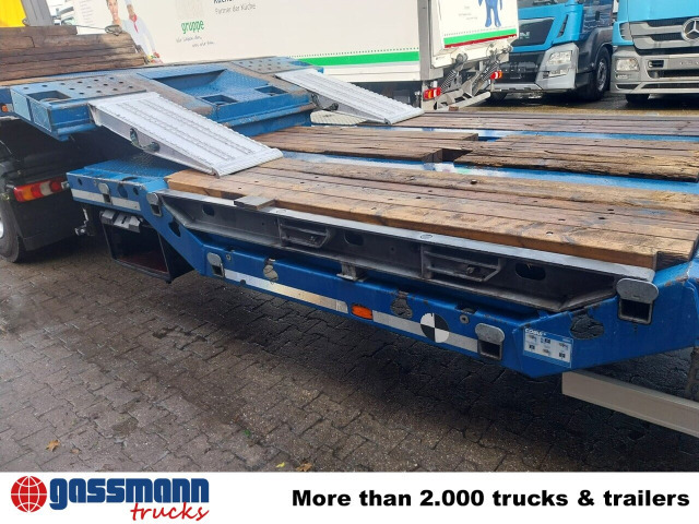 Fliegl SDS 420 T, letzte Achse Nachlaufgelenkt, Verbr. - Félpótkocsi mélybölcsős: 2 kép. Fliegl SDS 420 T, letzte Achse Nachlaufgelenkt, Verbr. - Félpótkocsi mélybölcsős: 2 kép.