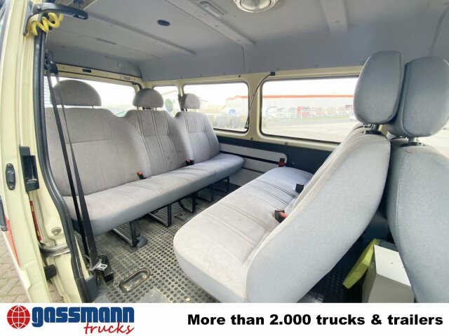 Ford Transit 2.5 4x2, Personentransporter, 8 Sitze - Távolsági busz: 2 kép. Ford Transit 2.5 4x2, Personentransporter, 8 Sitze - Távolsági busz: 2 kép.