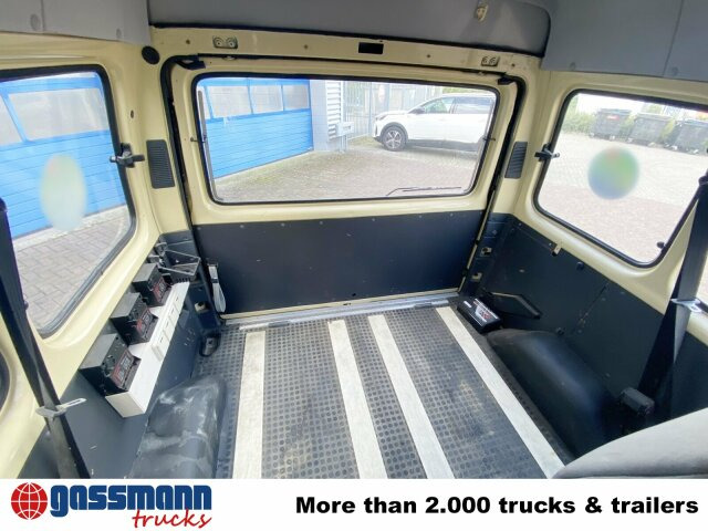 Ford Transit 2.5 4x2, Personentransporter, 8 Sitze - Távolsági busz: 4 kép. Ford Transit 2.5 4x2, Personentransporter, 8 Sitze - Távolsági busz: 4 kép.