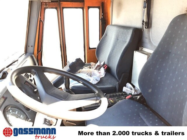 GINAF GINC 3030 mit Heckkran Atlas AK 90.1 HDS - Platós teherautó, Darus autó: 5 kép. GINAF GINC 3030 mit Heckkran Atlas AK 90.1 HDS - Platós teherautó, Darus autó: 5 kép.