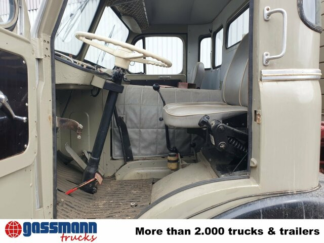 HENSCHEL HS 20 TS 6x4 - Billenőplatós teherautó: 5 kép. HENSCHEL HS 20 TS 6x4 - Billenőplatós teherautó: 5 kép.