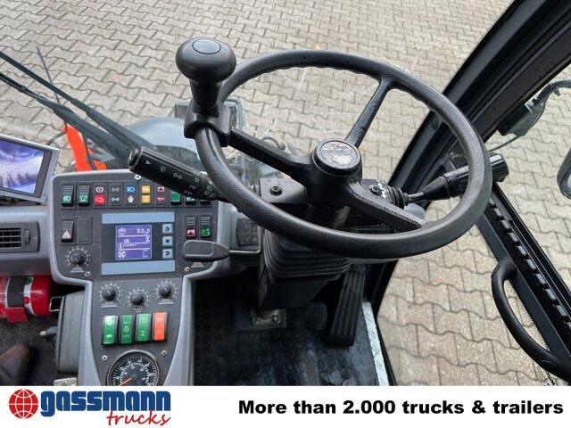 Hako Multicar Citymaster 2000 2B Kehrmaschine 4x2 - Utcaseprő gép: 4 kép. Hako Multicar Citymaster 2000 2B Kehrmaschine 4x2 - Utcaseprő gép: 4 kép.