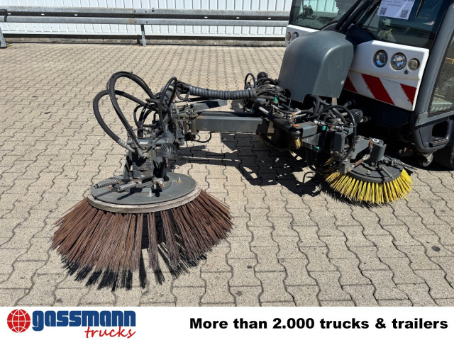 Utcaseprő gép Hako Multicar Citymaster 2000 3B Kehrmaschine 4x2: 10 kép.
