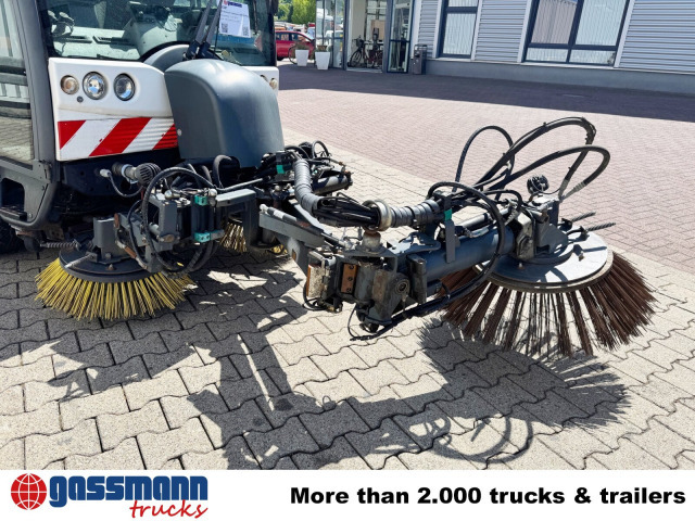 Utcaseprő gép Hako Multicar Citymaster 2000 3B Kehrmaschine 4x2: 9 kép.