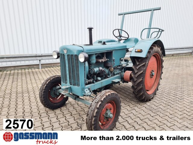 Hanomag HANOMAG - R 27 - Traktor: 1 kép. Hanomag HANOMAG - R 27 - Traktor: 1 kép.
