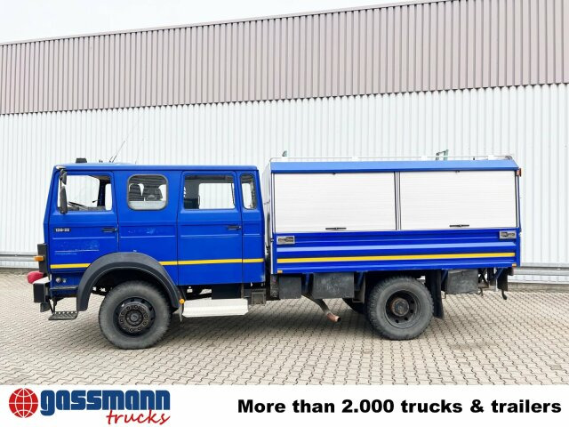 Iveco 120-23 AW 4x4 Doka, V8-Motor, Gerätewagen, - Tűzoltóautó: 2 kép. Iveco 120-23 AW 4x4 Doka, V8-Motor, Gerätewagen, - Tűzoltóautó: 2 kép.
