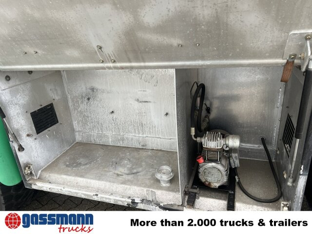 Iveco 190EH30 4x4 - Tartályos teherautó: 3 kép. Iveco 190EH30 4x4 - Tartályos teherautó: 3 kép.