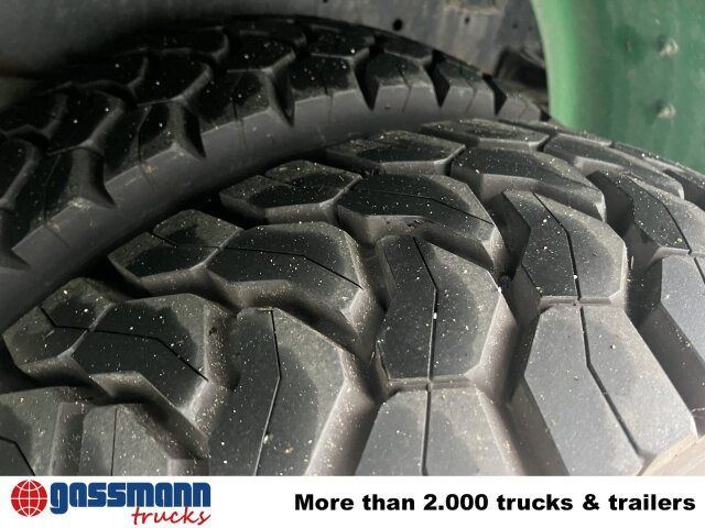 Iveco 190EH30 4x4 - Tartályos teherautó: 2 kép. Iveco 190EH30 4x4 - Tartályos teherautó: 2 kép.