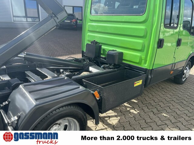 Iveco Daily 45C15D 4x2 Doka, City-Abroller - Horgos rakodó teherautó, Kisteherautó: 2 kép. Iveco Daily 45C15D 4x2 Doka, City-Abroller - Horgos rakodó teherautó, Kisteherautó: 2 kép.