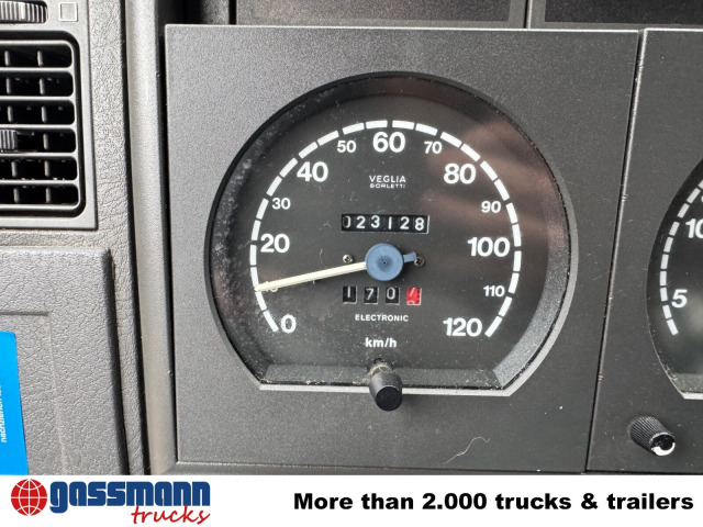 Iveco EuroFire FF 100 E 21 WR tector 4x4 Doka, LF 8/6 - Tűzoltóautó: 5 kép. Iveco EuroFire FF 100 E 21 WR tector 4x4 Doka, LF 8/6 - Tűzoltóautó: 5 kép.