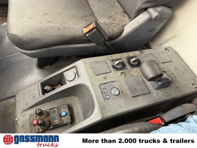 Iveco ML80E18/P 4x2, City-Abroller - Horgos rakodó teherautó: 4 kép. Iveco ML80E18/P 4x2, City-Abroller - Horgos rakodó teherautó: 4 kép.