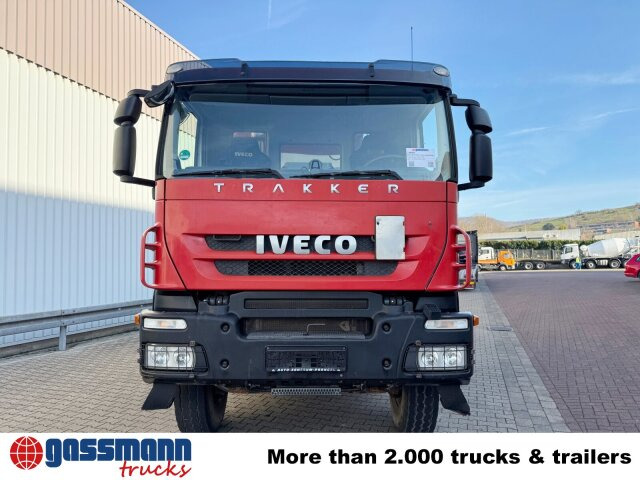 Alvaz teherautó Iveco Trakker AD260T36W 6x6: 6 kép.