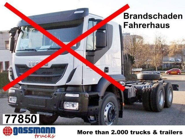 Iveco Trakker AD260T45 6x4, BRANDSCHADEN FAHRERHAUS! - Alvaz teherautó: 1 kép. Iveco Trakker AD260T45 6x4, BRANDSCHADEN FAHRERHAUS! - Alvaz teherautó: 1 kép.