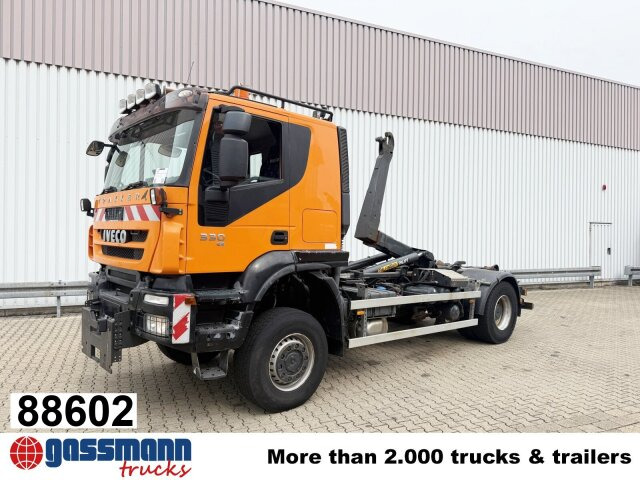 Iveco Trakker AT190T33W/P 4x4, Winterdienstausstattung - Horgos rakodó teherautó: 1 kép. Iveco Trakker AT190T33W/P 4x4, Winterdienstausstattung - Horgos rakodó teherautó: 1 kép.