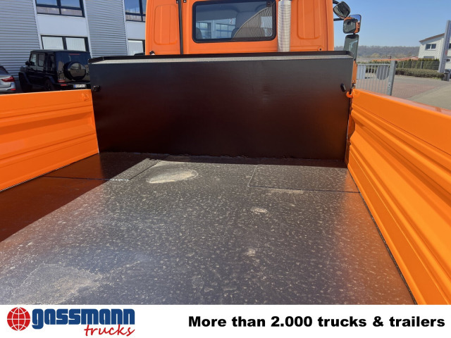 Unimog U 20 U405/70 4x4, Kipper, Winterdienstplatte - Kisteherautó: 2 kép. Unimog U 20 U405/70 4x4, Kipper, Winterdienstplatte - Kisteherautó: 2 kép.