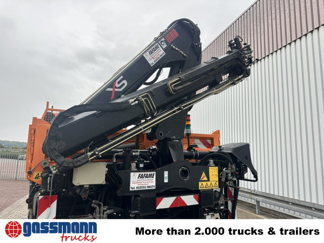 Unimog U500 4x4 405/40 mit Heckkran Hiab 077-1 HiDuo, - Kisteherautó: 3 kép. Unimog U500 4x4 405/40 mit Heckkran Hiab 077-1 HiDuo, - Kisteherautó: 3 kép.