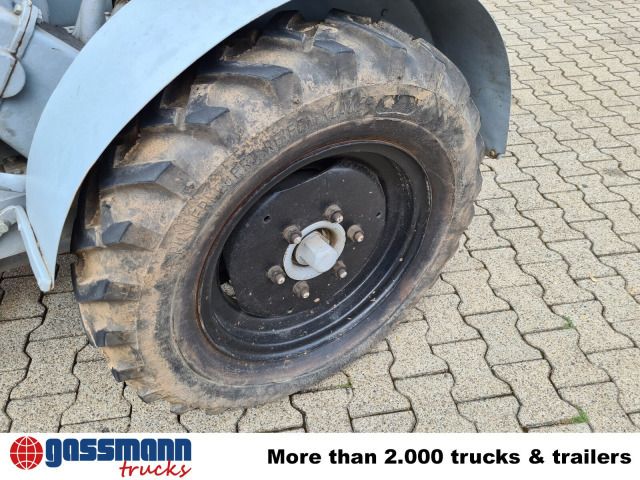 Kramer K18 allesschaffer, Hub 1628 - Traktor: 2 kép. Kramer K18 allesschaffer, Hub 1628 - Traktor: 2 kép.