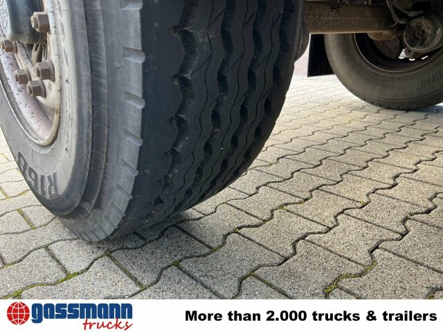 Krone AZP 18 - Platós pótkocsi: 4 kép. Krone AZP 18 - Platós pótkocsi: 4 kép.