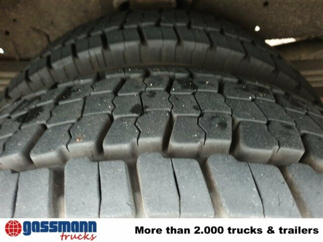 MAN 10.224 LC 4x2 BB Doka, TLF 16/12, 6-Zylinder - Tűzoltóautó: 2 kép. MAN 10.224 LC 4x2 BB Doka, TLF 16/12, 6-Zylinder - Tűzoltóautó: 2 kép.