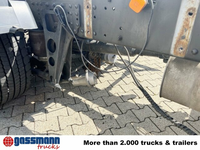 MAN 25/18.284 6x2-4 LL, Retarder, Lenkachse - Alvaz teherautó: 2 kép. MAN 25/18.284 6x2-4 LL, Retarder, Lenkachse - Alvaz teherautó: 2 kép.