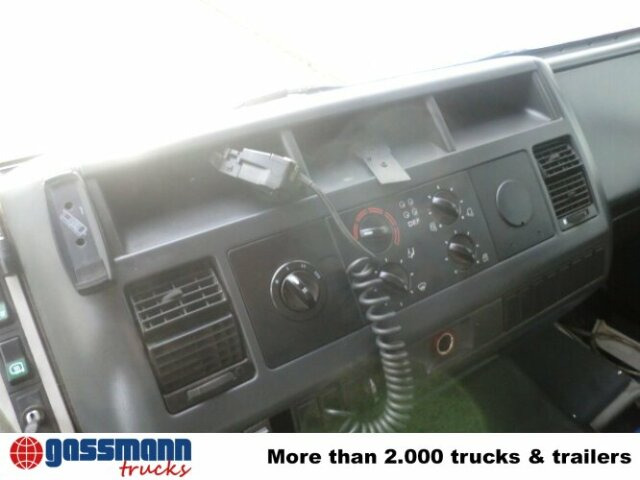 MAN L35 10.163 4x2 - Dobozos felépítményű teherautó: 4 kép. MAN L35 10.163 4x2 - Dobozos felépítményű teherautó: 4 kép.