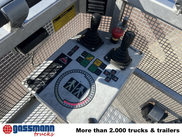 MAN LE 15.255 4x2 LLC Doka, Metz DLA-K 12/9 - Tűzoltóautó: 3 kép. MAN LE 15.255 4x2 LLC Doka, Metz DLA-K 12/9 - Tűzoltóautó: 3 kép.