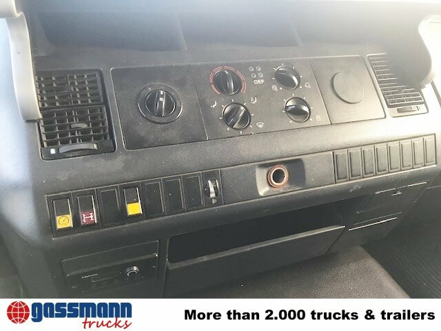 MAN LE 8.185 LC Doka 4x2 BB, 2x AHK - Platós teherautó: 5 kép. MAN LE 8.185 LC Doka 4x2 BB, 2x AHK - Platós teherautó: 5 kép.