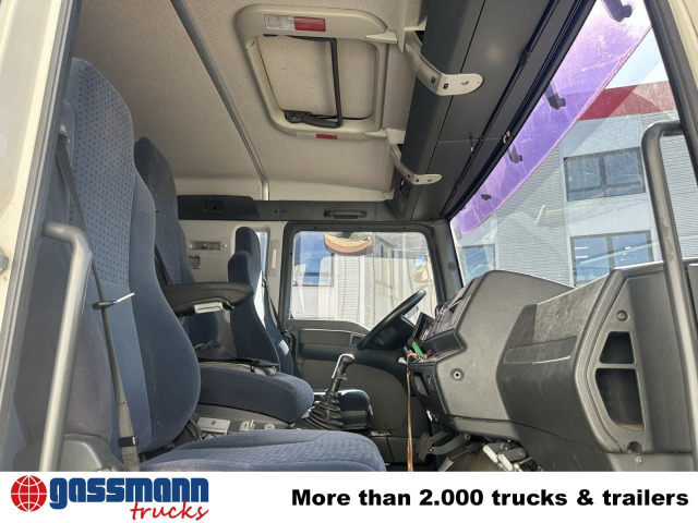 MAN TGA 18.360 LL 4x2, Fahrschule - Cserefelépítményes teherautó: 3 kép. MAN TGA 18.360 LL 4x2, Fahrschule - Cserefelépítményes teherautó: 3 kép.