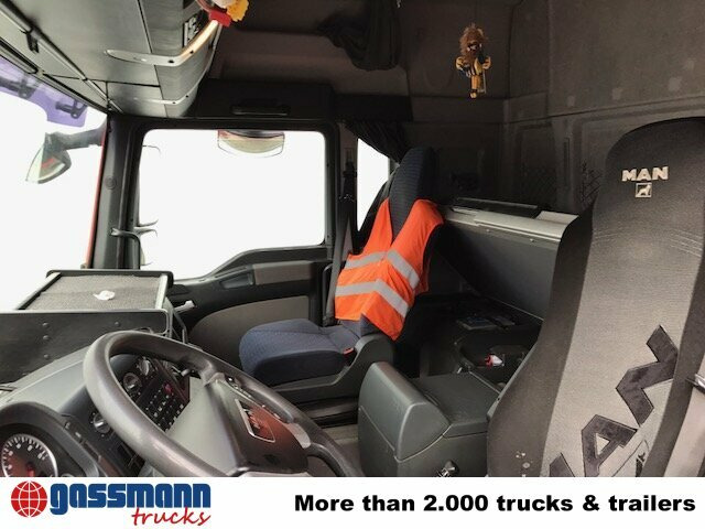 MAN TGA 26.440 6x2-2BL - Alvaz teherautó: 4 kép. MAN TGA 26.440 6x2-2BL - Alvaz teherautó: 4 kép.