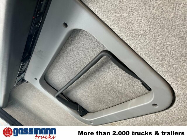 MAN TGL 12.220 4X2 BL mit Motorschaden, - Hűtős teherautó: 2 kép. MAN TGL 12.220 4X2 BL mit Motorschaden, - Hűtős teherautó: 2 kép.