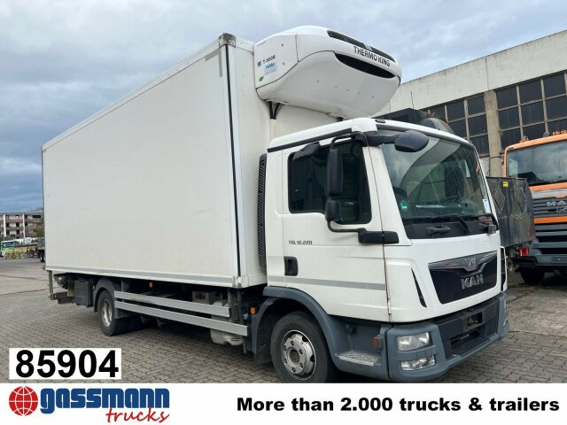 MAN TGL 12.220 4X2 BL mit Motorschaden, - Hűtős teherautó: 1 kép. MAN TGL 12.220 4X2 BL mit Motorschaden, - Hűtős teherautó: 1 kép.