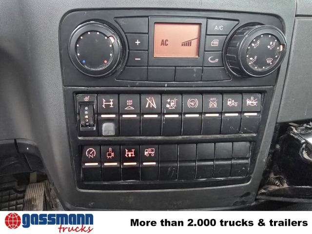 MAN TGL 12.250 4x2 BL, Palfinger Abroller P - Horgos rakodó teherautó: 2 kép. MAN TGL 12.250 4x2 BL, Palfinger Abroller P - Horgos rakodó teherautó: 2 kép.