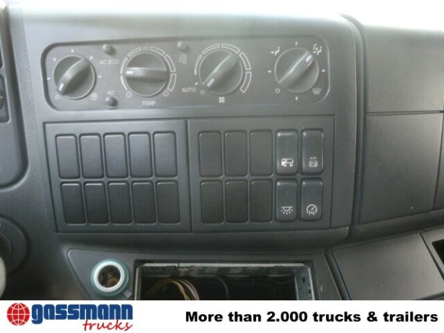 MAN TGL 8.210 BL 4x2 - Ponyvás teherautó: 5 kép. MAN TGL 8.210 BL 4x2 - Ponyvás teherautó: 5 kép.