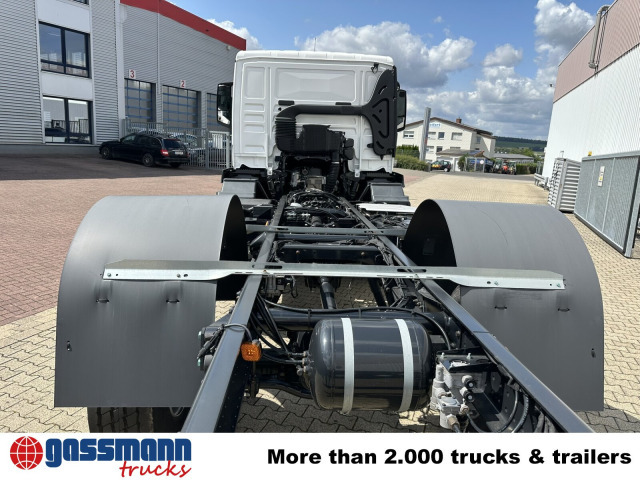 MAN TGM 13.250 4x4 BB CH, Only Export - Alvaz teherautó: 2 kép. MAN TGM 13.250 4x4 BB CH, Only Export - Alvaz teherautó: 2 kép.