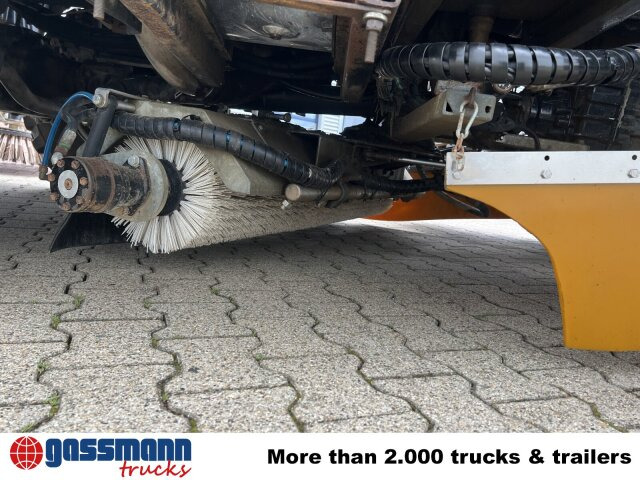 MAN TGM 13.280 4X4 BL, Kehhrmaschine Nothelfer Kobit - Utcaseprő gép: 4 kép. MAN TGM 13.280 4X4 BL, Kehhrmaschine Nothelfer Kobit - Utcaseprő gép: 4 kép.