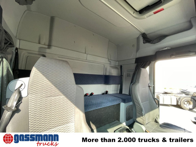 MAN TGM 18.330 4X2 LL, Fahrschulausstattung - Cserefelépítményes teherautó: 4 kép. MAN TGM 18.330 4X2 LL, Fahrschulausstattung - Cserefelépítményes teherautó: 4 kép.