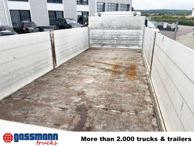 MAN TGM 26.340 6X2-4 LL, Lenk-/Liftachse, Heckkran - Platós teherautó, Darus autó: 4 kép. MAN TGM 26.340 6X2-4 LL, Lenk-/Liftachse, Heckkran - Platós teherautó, Darus autó: 4 kép.