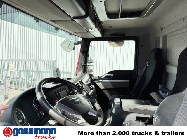 MAN TGM 26.340 6x2-4 LL, Getränkekoffer, - Dobozos felépítményű teherautó: 3 kép. MAN TGM 26.340 6x2-4 LL, Getränkekoffer, - Dobozos felépítményű teherautó: 3 kép.