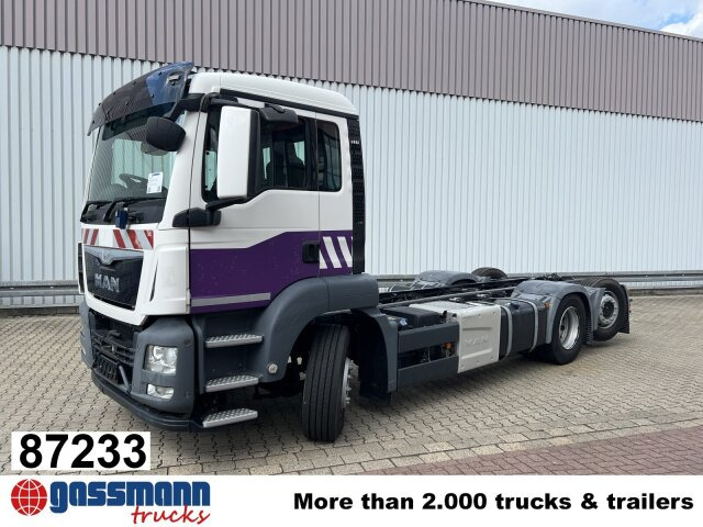 MAN TGS 26.320 6X2-4 BL, Lenk-/Liftachse, - Alvaz teherautó: 1 kép. MAN TGS 26.320 6X2-4 BL, Lenk-/Liftachse, - Alvaz teherautó: 1 kép.
