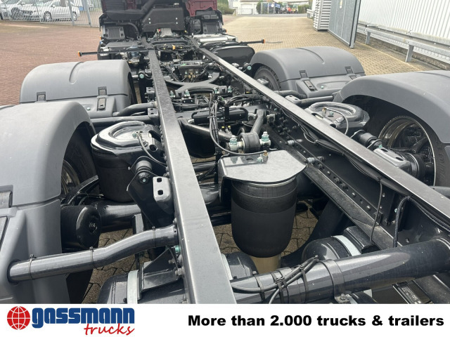 MAN TGS 26.440 6x2-4 LL CH, Lenk-/Liftachse, Navi, - Alvaz teherautó: 5 kép. MAN TGS 26.440 6x2-4 LL CH, Lenk-/Liftachse, Navi, - Alvaz teherautó: 5 kép.